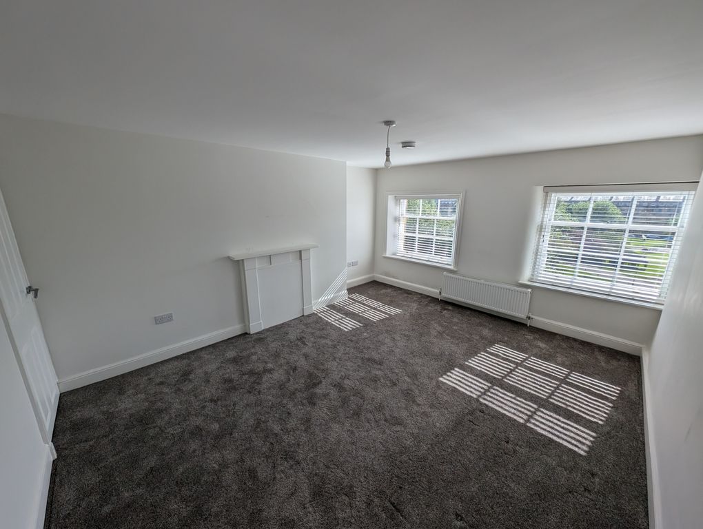 Property photo 3 of 10 Photo 3