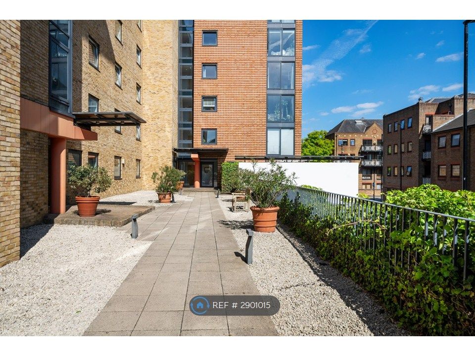 Property photo 2 of 14 Medland House Downstairs