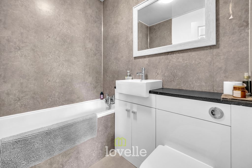 Additional image 16 of 5 bed detached house for saleWoodrow Park, Scartho, Grimsby DN33