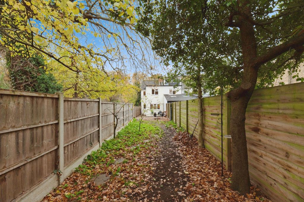 Property photo 3 of 13 Pbox-Img.Jpg