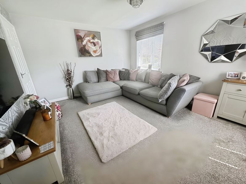 Property photo 2 of 11 Photo 4