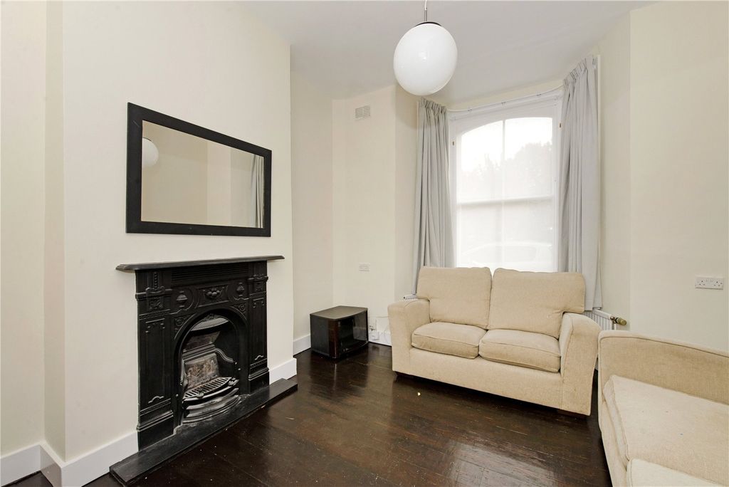 Property photo 1 of 7