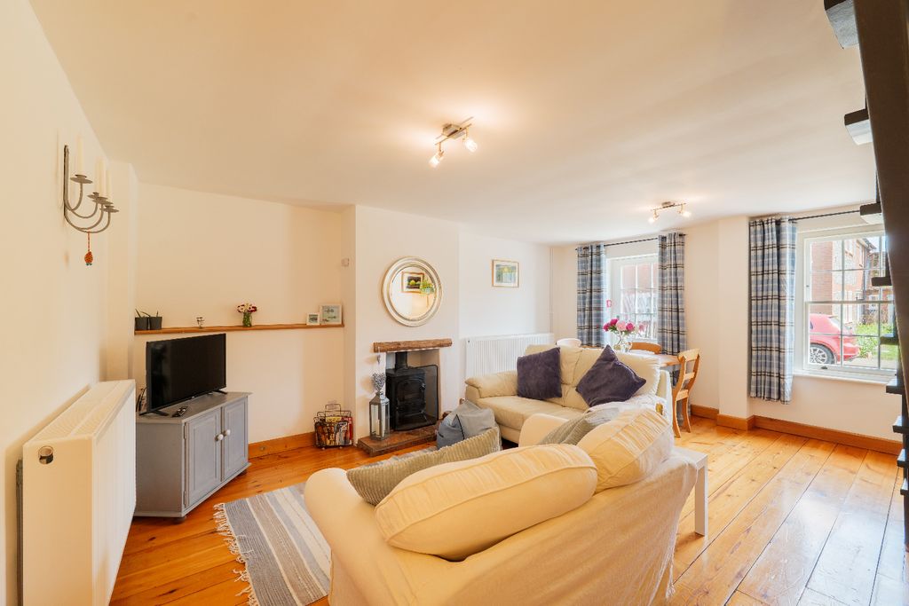 Property photo 2 of 17 5169823