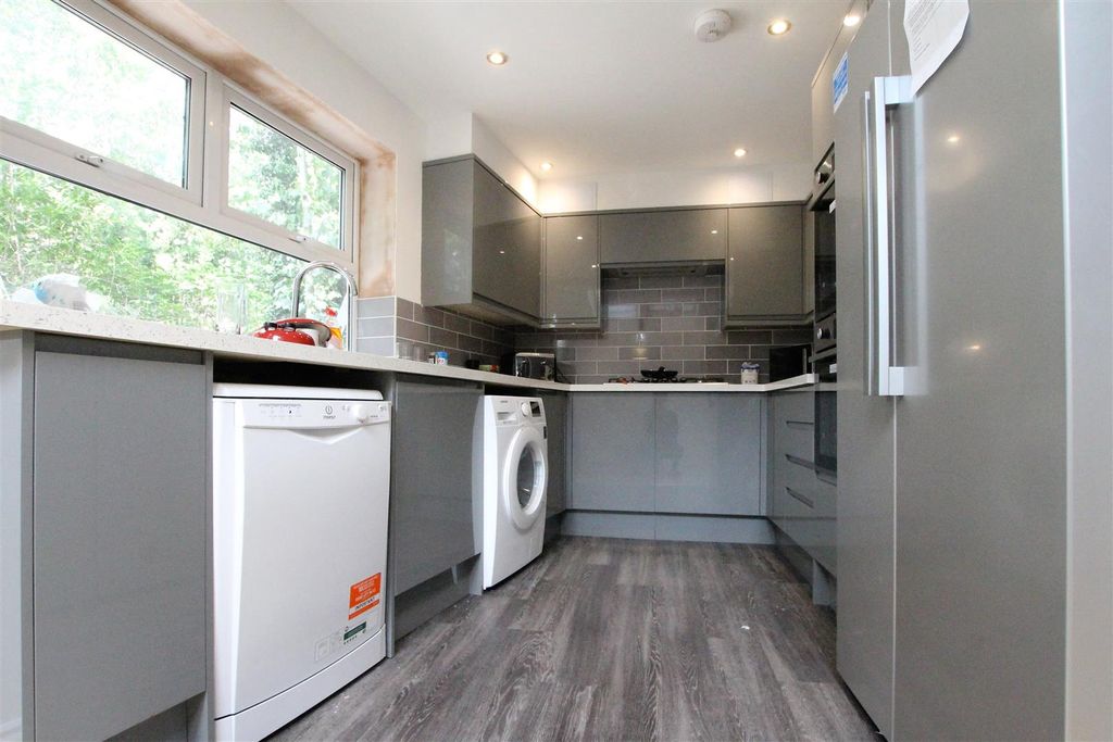 Property photo 1 of 7 2.Jpg