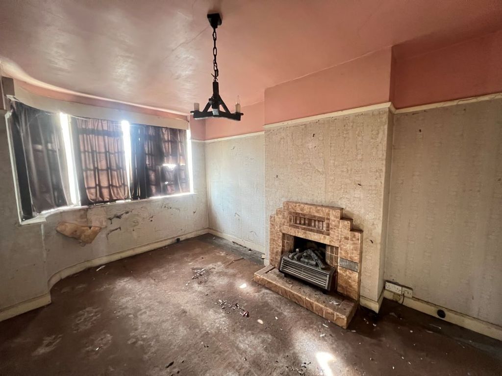 Property photo 3 of 24