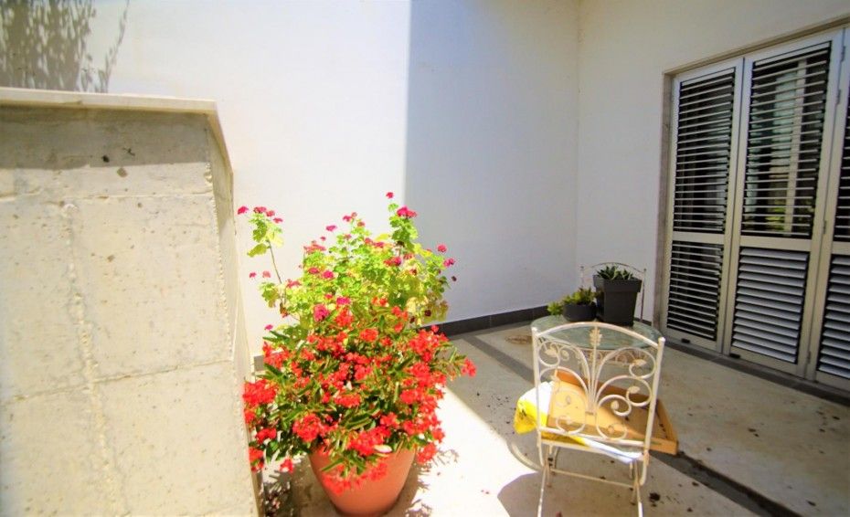 Property photo 3 of 43