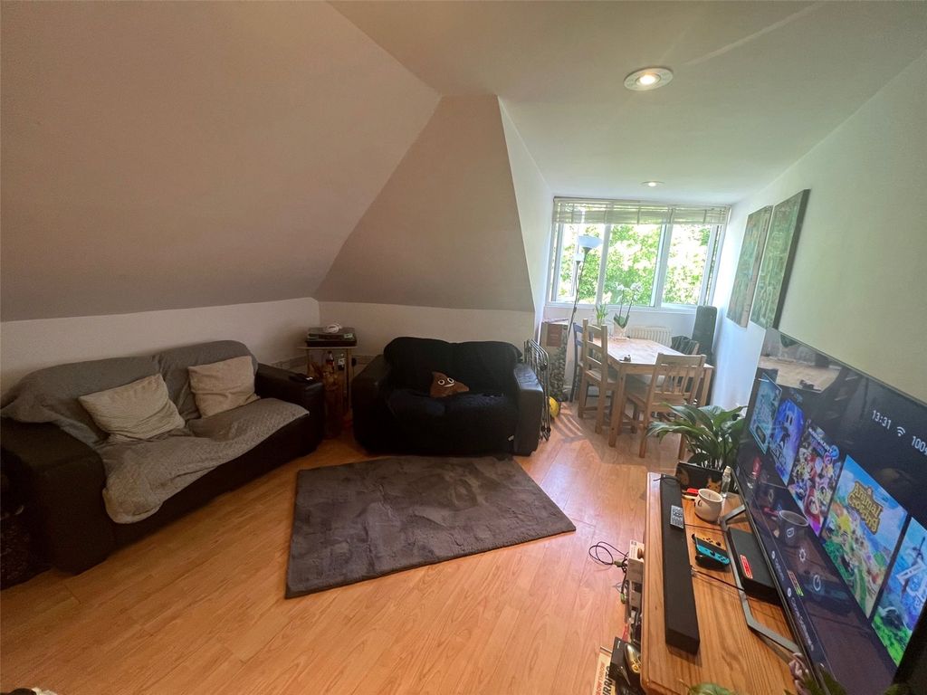 Property photo 2 of 6 Picture No. 03