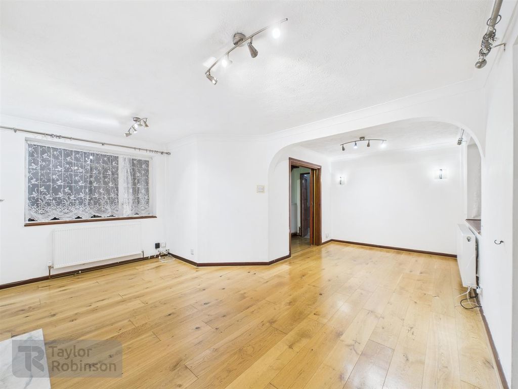 Property photo 2 of 14 Cam02600G0-Pr0612-Still008.Jpg