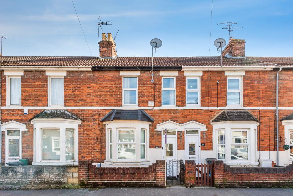 Property photo 1 of 17