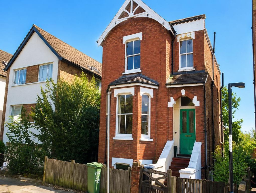 Property photo 1 of 8