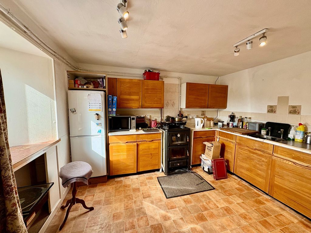 Property photo 3 of 12 Not Specified