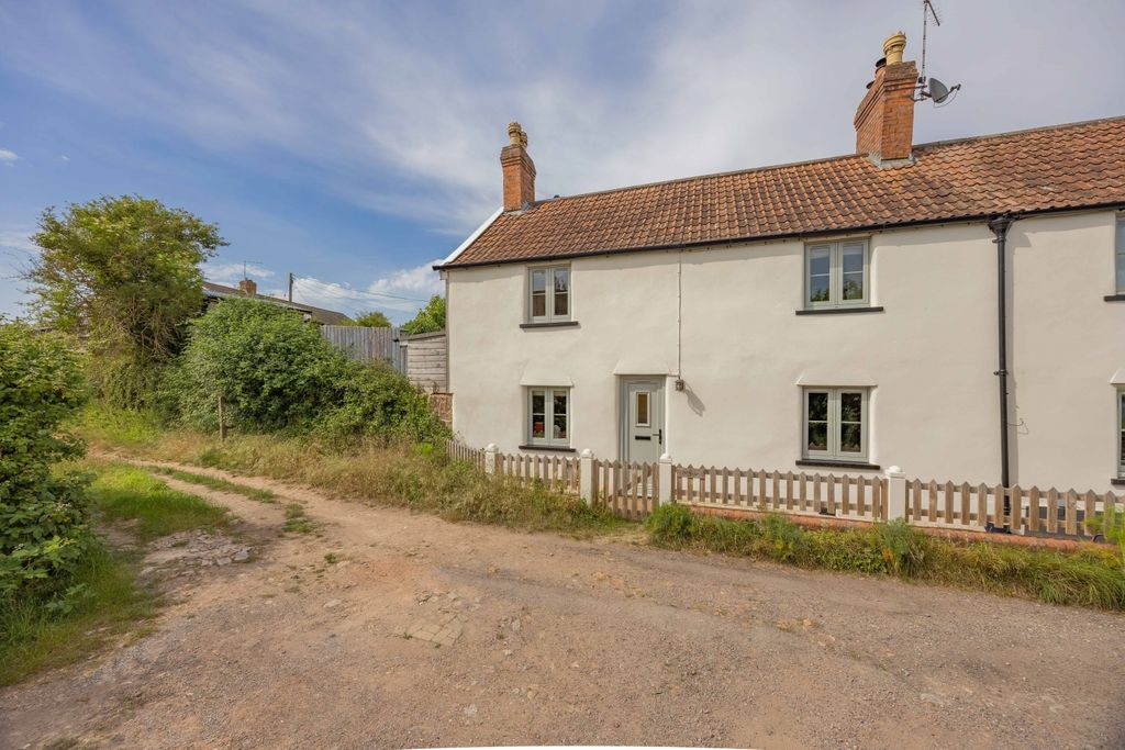 Property photo 1 of 20 Ewemove Taunton Berher (8)