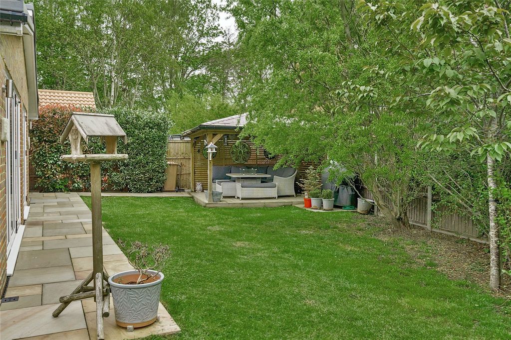 Property photo 3 of 17 Picture No. 11