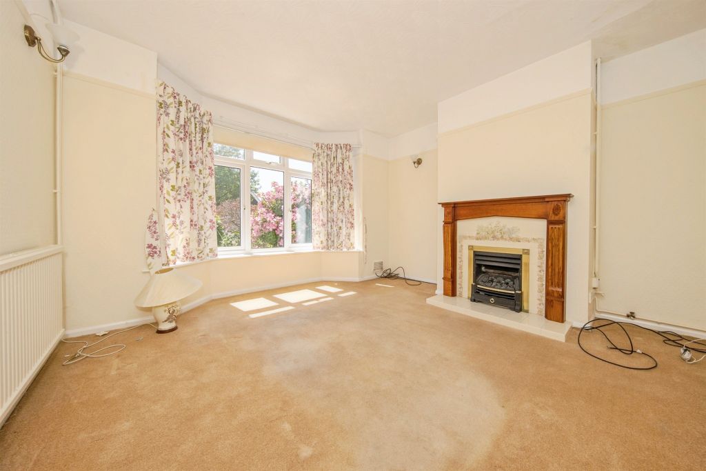 Property photo 3 of 25