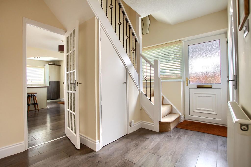 Property photo 3 of 15 cd5.Jpg