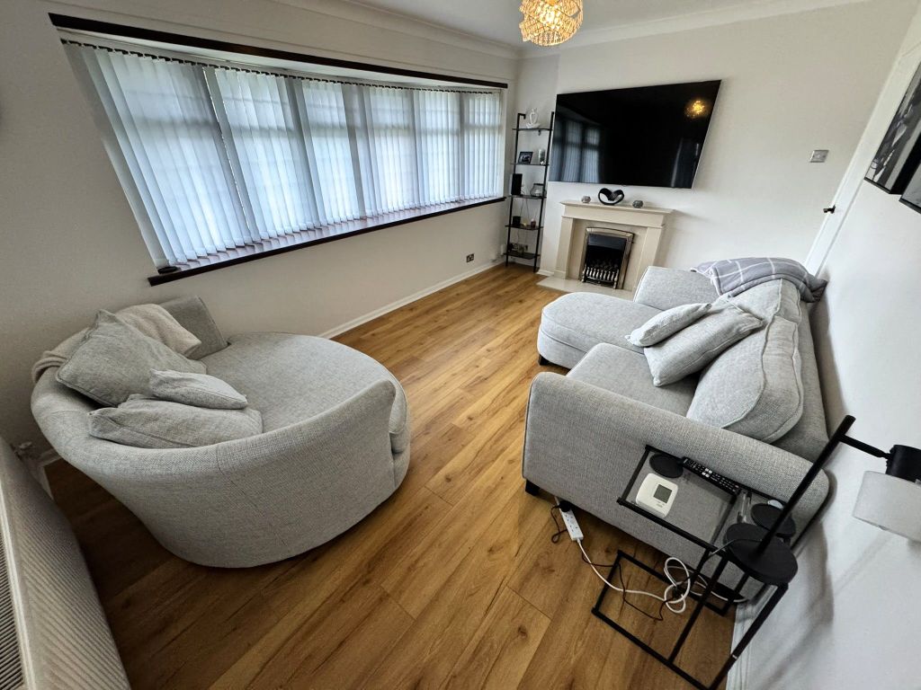 Property photo 3 of 25