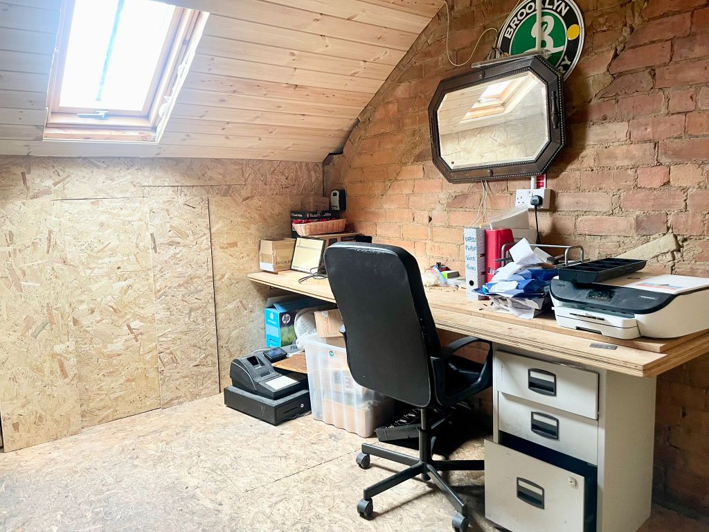 Property photo 2 of 6