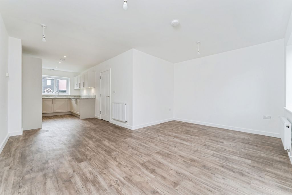 Property photo 3 of 23 Pbox-Img.Jpg