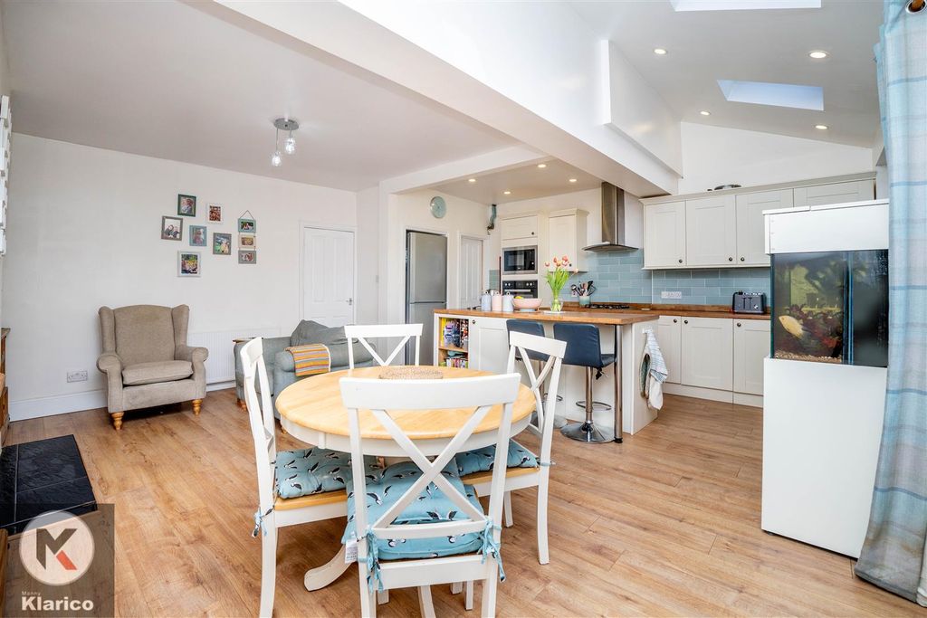 Property photo 3 of 19 Photo-2.Jpg