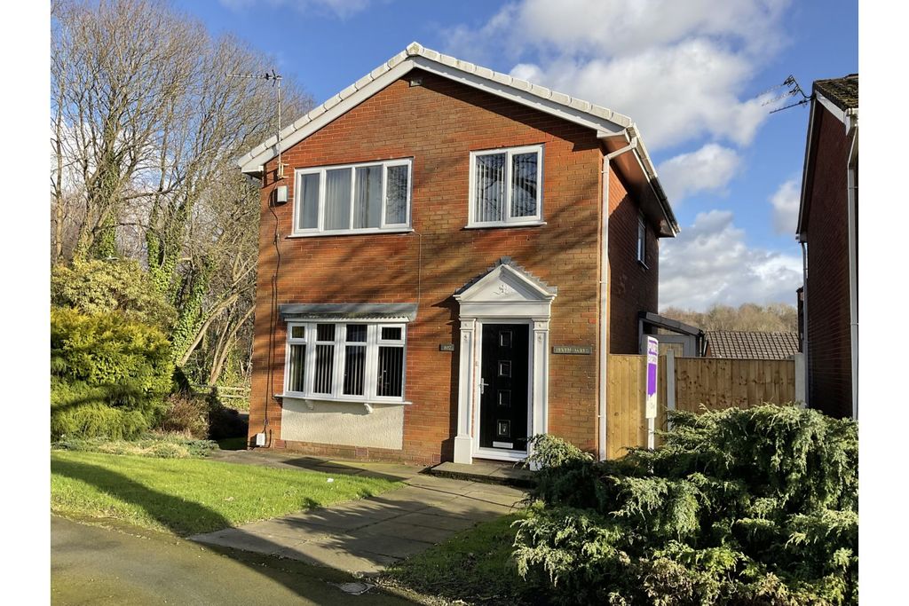 Property photo 1 of 18 Front View