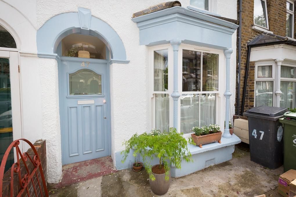 Property photo 2 of 25