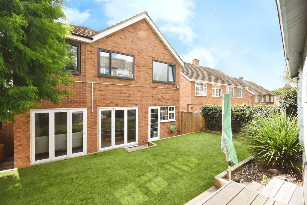 Property photo 3 of 17