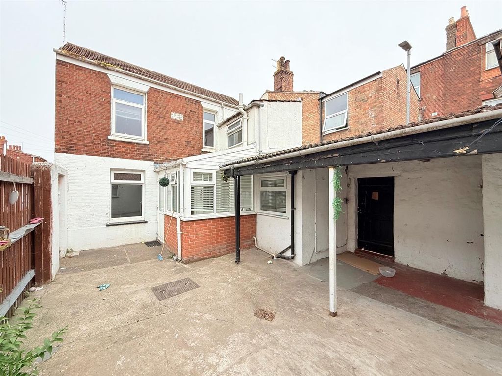 Property photo 1 of 12 Front