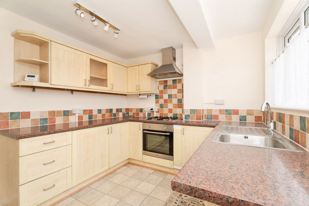 Property photo 2 of 17