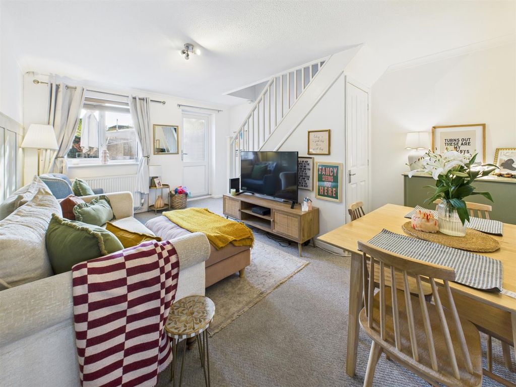 Property photo 3 of 15