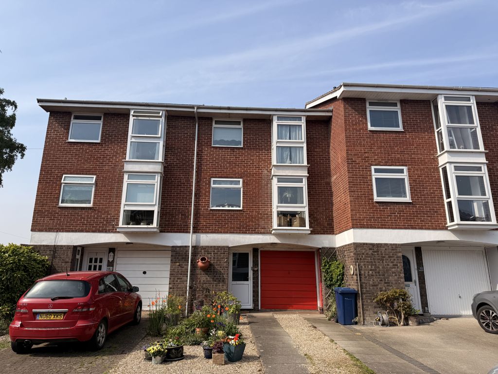 Property photo 1 of 23 3 Bedroom Terraced For Sale