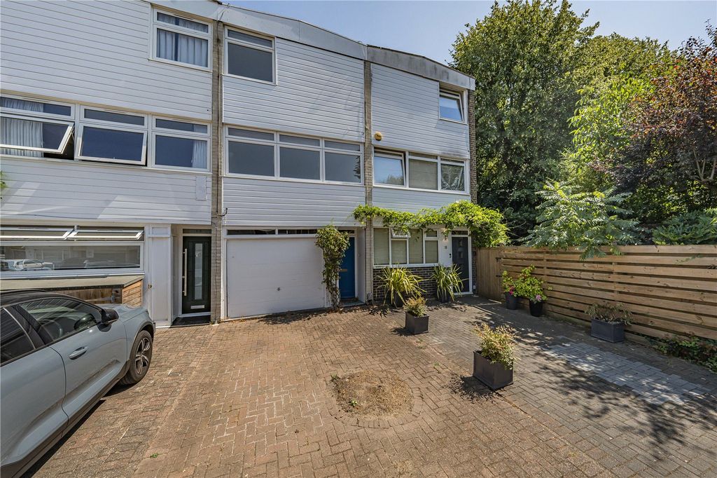 Property photo 1 of 18 Picture No. 04