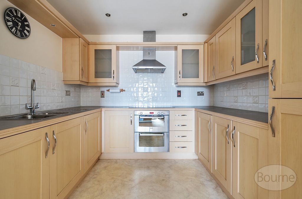 Property photo 3 of 16 2Df762d7-44E3-46c...