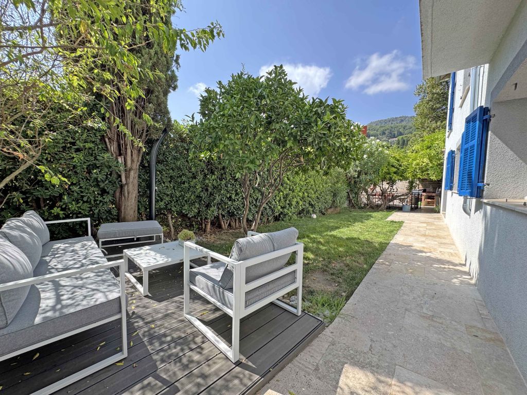 Property photo 2 of 18 Photo_55907dab0c6047B13054952844d02134