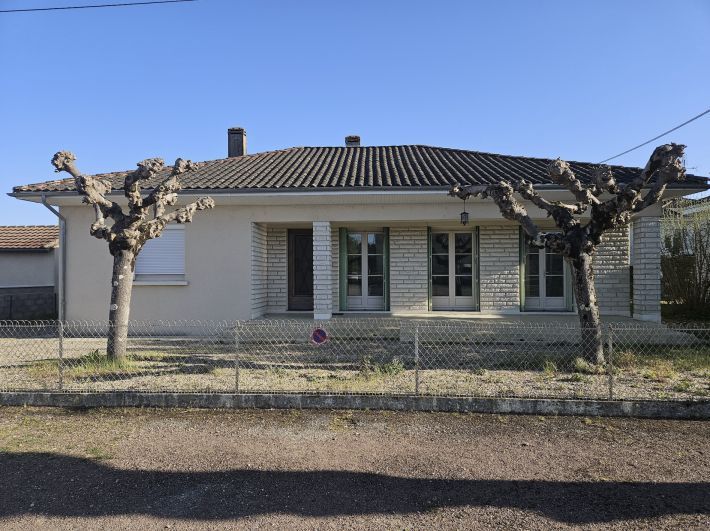 Property photo 1 of 23