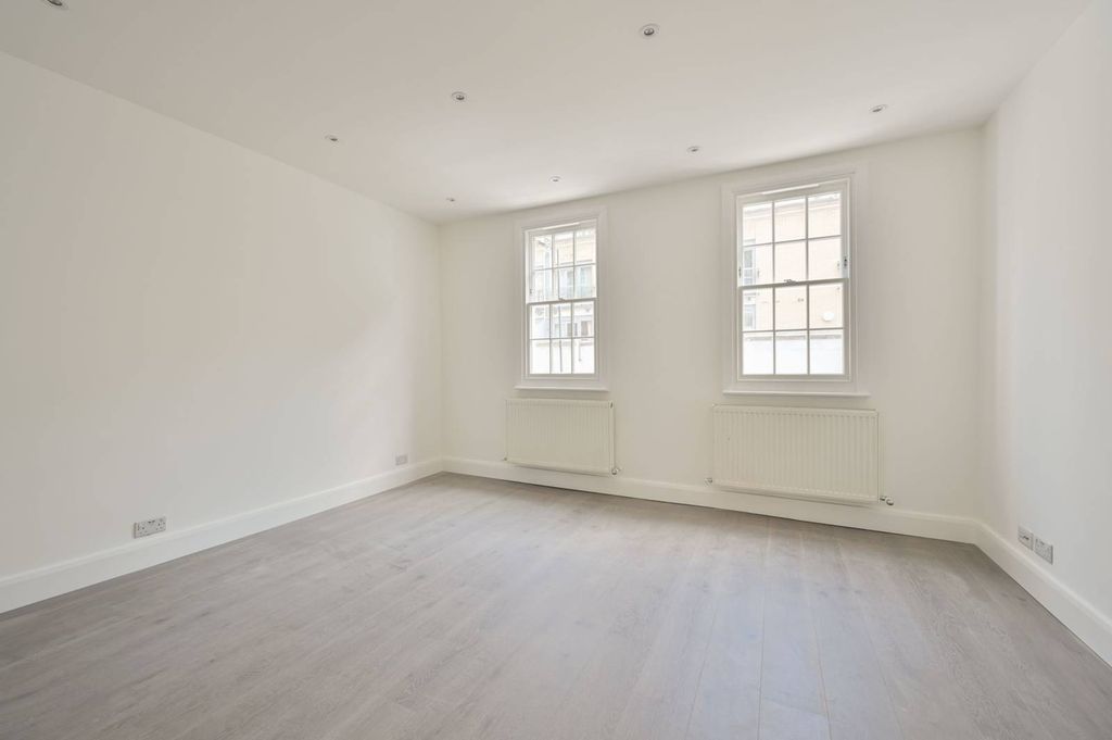Property photo 3 of 7