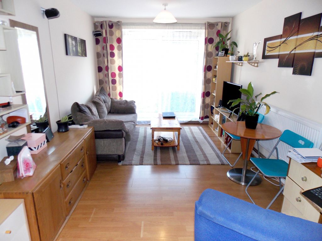 Property photo 2 of 6 Gallery