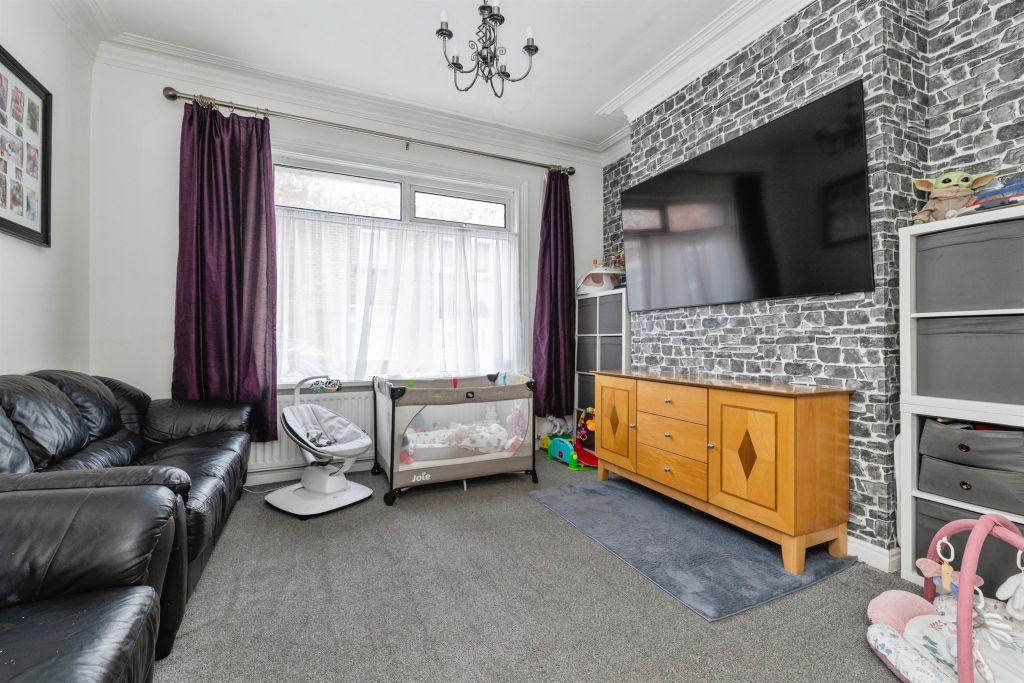 Property photo 2 of 13