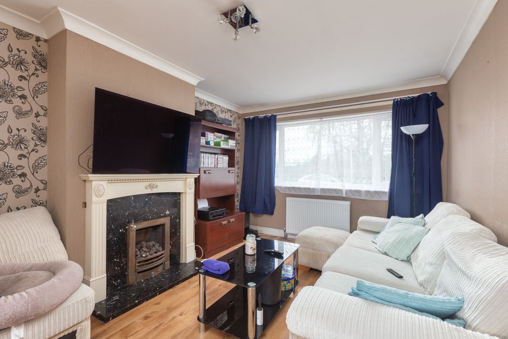 Property photo 2 of 15 5 Peacock Hall Drive-6