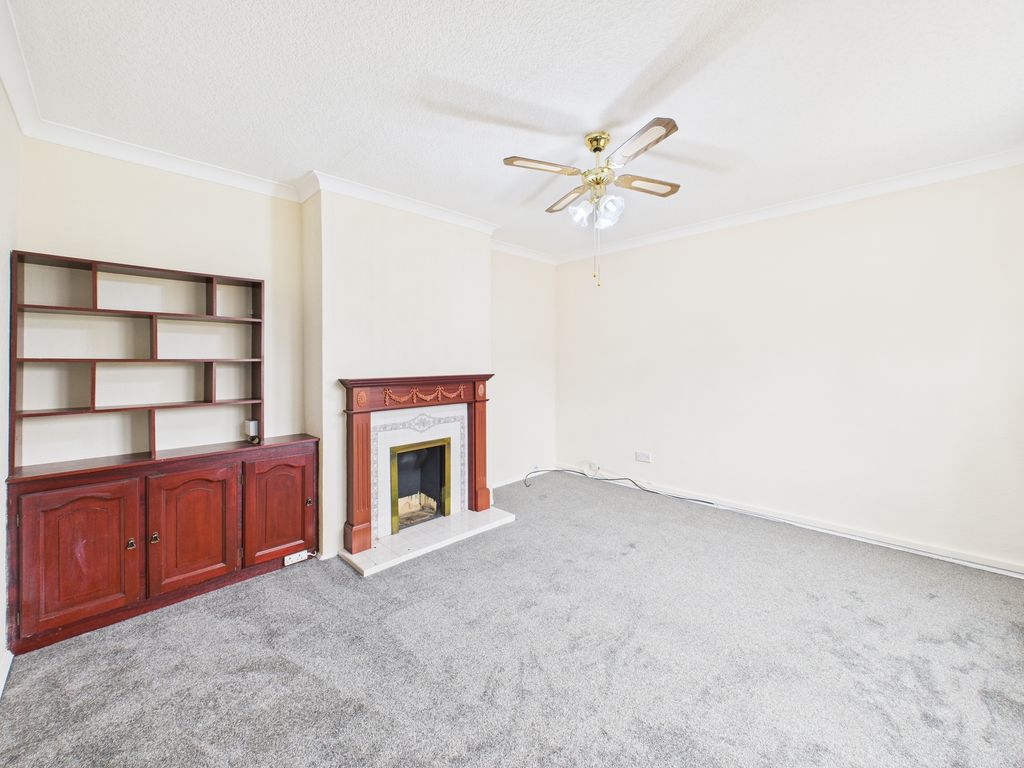 Property photo 2 of 14 Cam02545G0-Pr0513-Still008