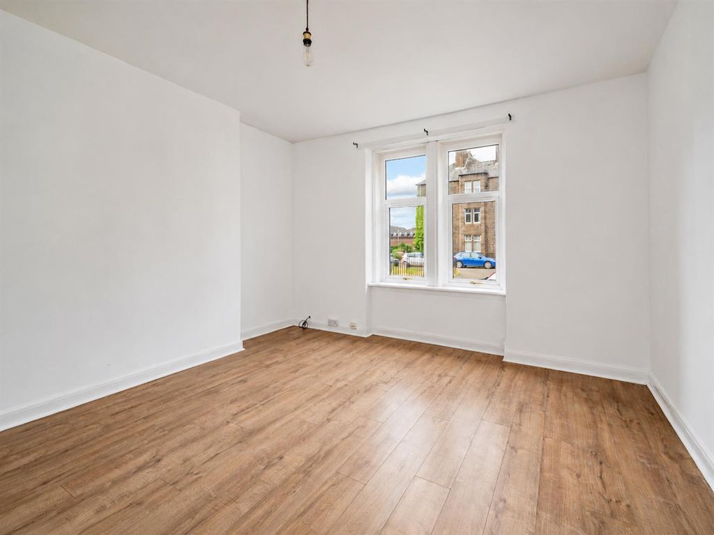 Property photo 2 of 18 Gr 8 Morgan Place Dundee-2.Jpg