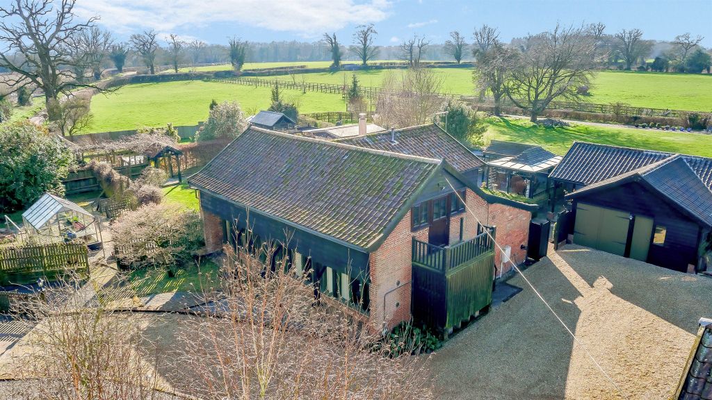 Property photo 2 of 19