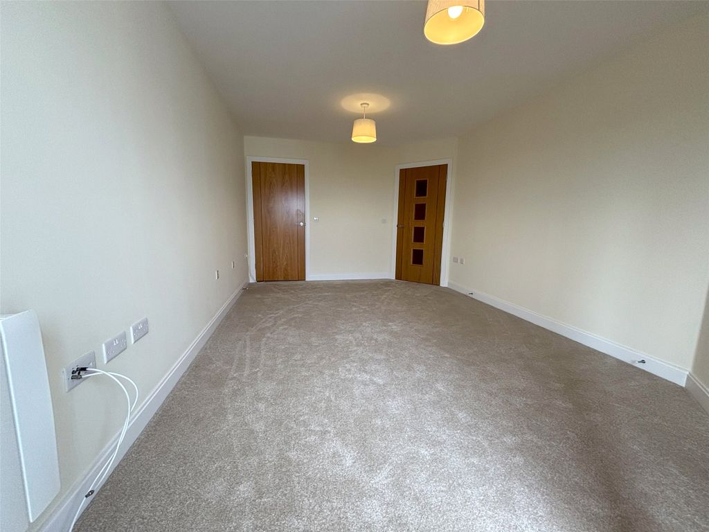 Property photo 2 of 11 Picture No. 08
