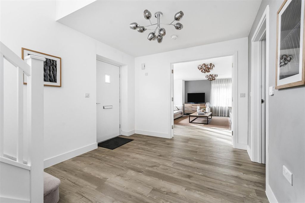 Property photo 2 of 26 7_65868.Jpg