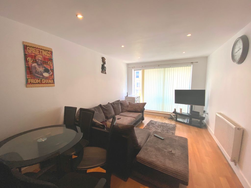 Property photo 3 of 8