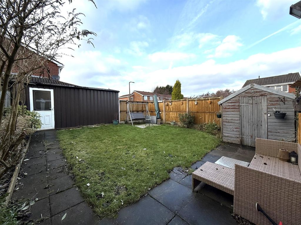 Property photo 3 of 17 7 Green Back.Jpeg