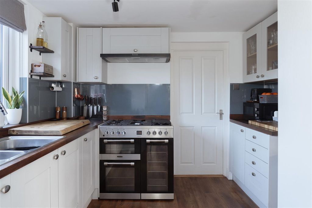 Property photo 3 of 17 7.Jpg