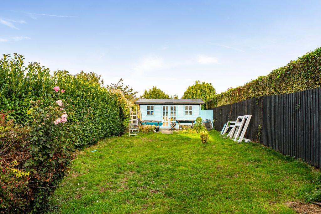 Property photo 3 of 13 152912010