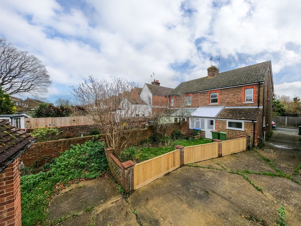 Property photo 2 of 38