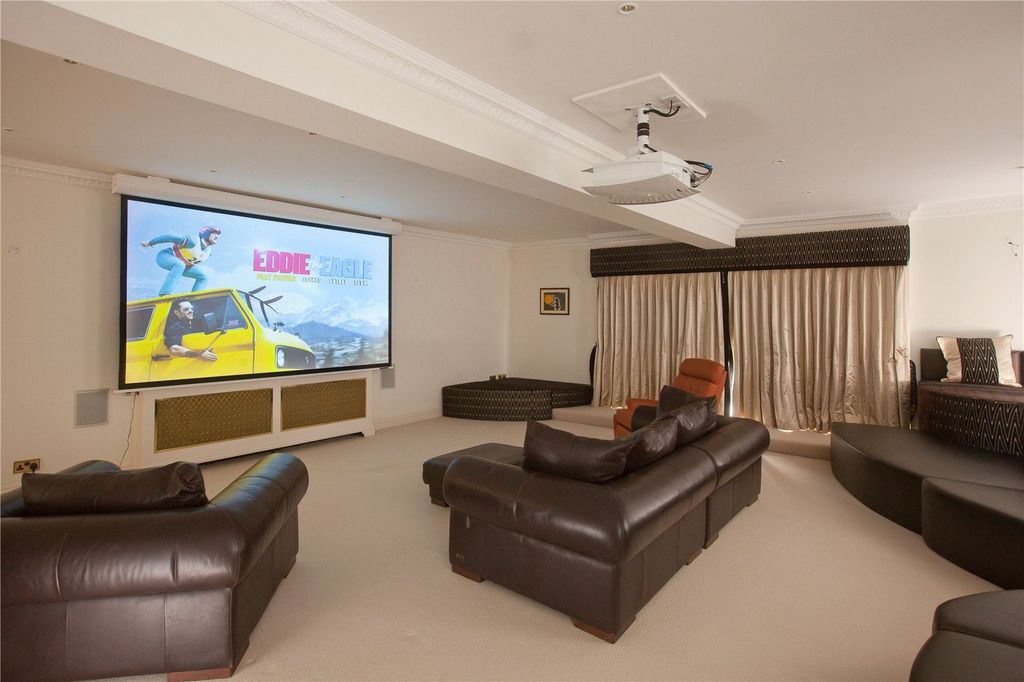 Additional image 15 of 7 bed equestrian for saleThe Grange, Amersham Road, Beaconsfield, Buckinghamshire HP9