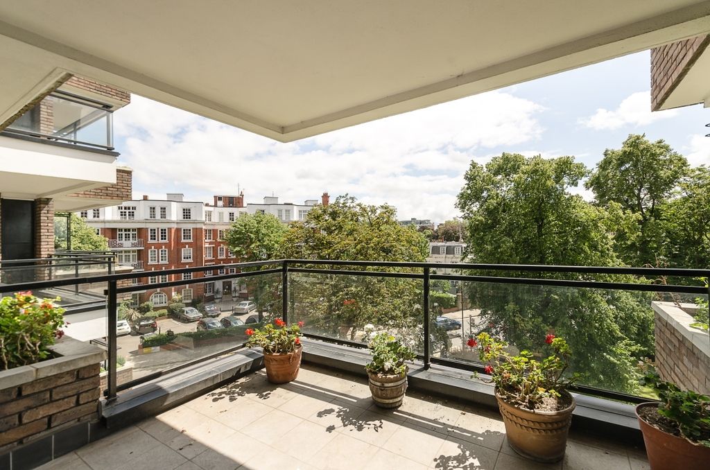 Property photo 3 of 16 Picture No. 04